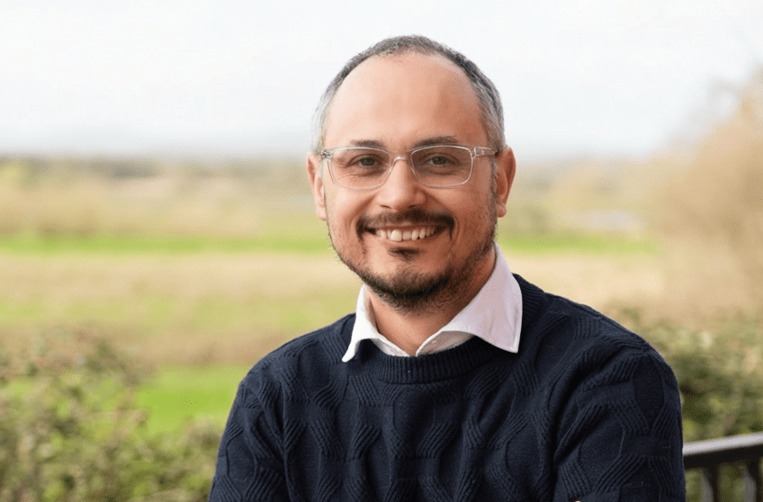 Mena Yousif - Landmark